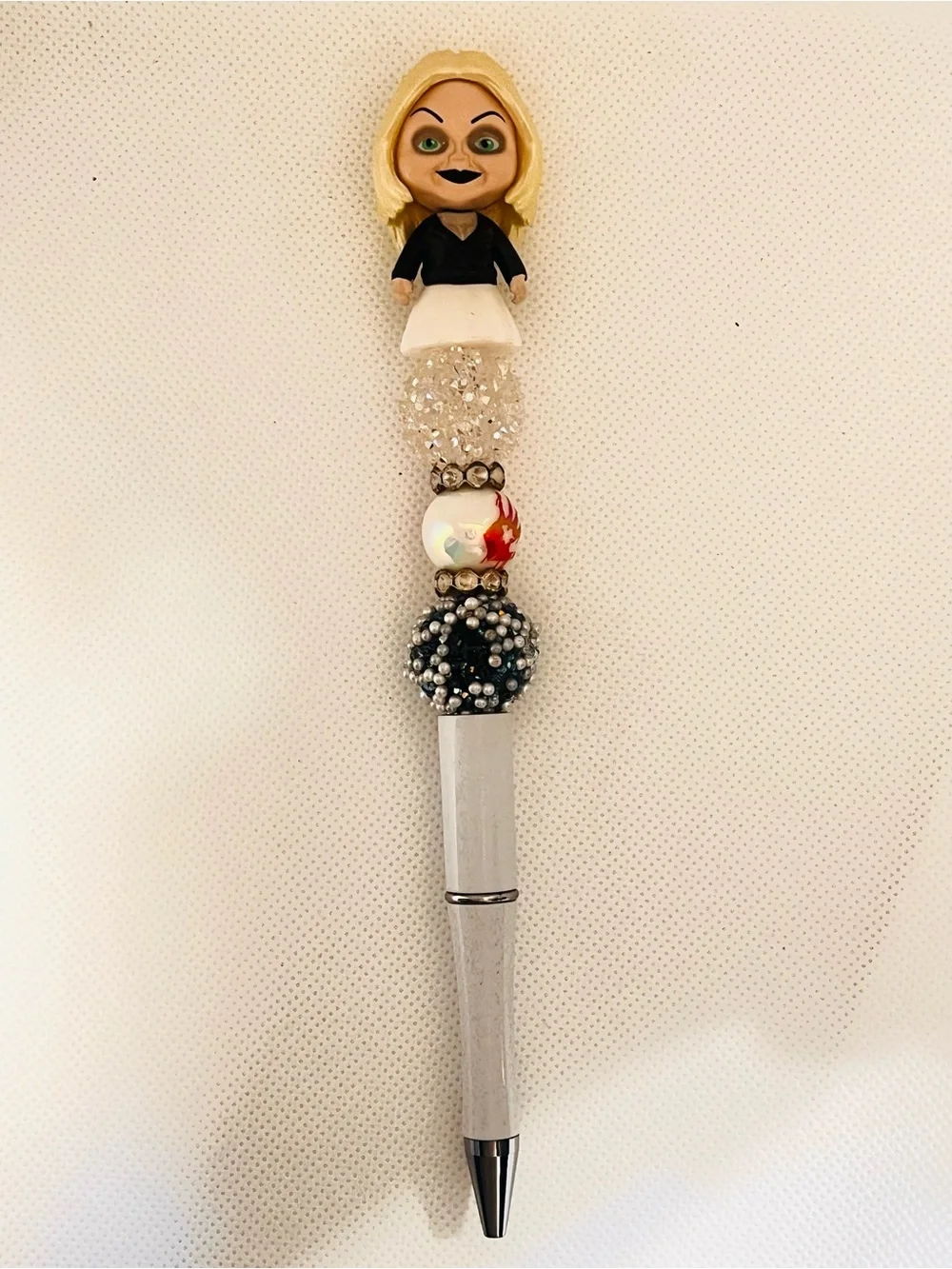 Beaded Tiffany Pen - White & Black